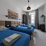 Roomz Romestay