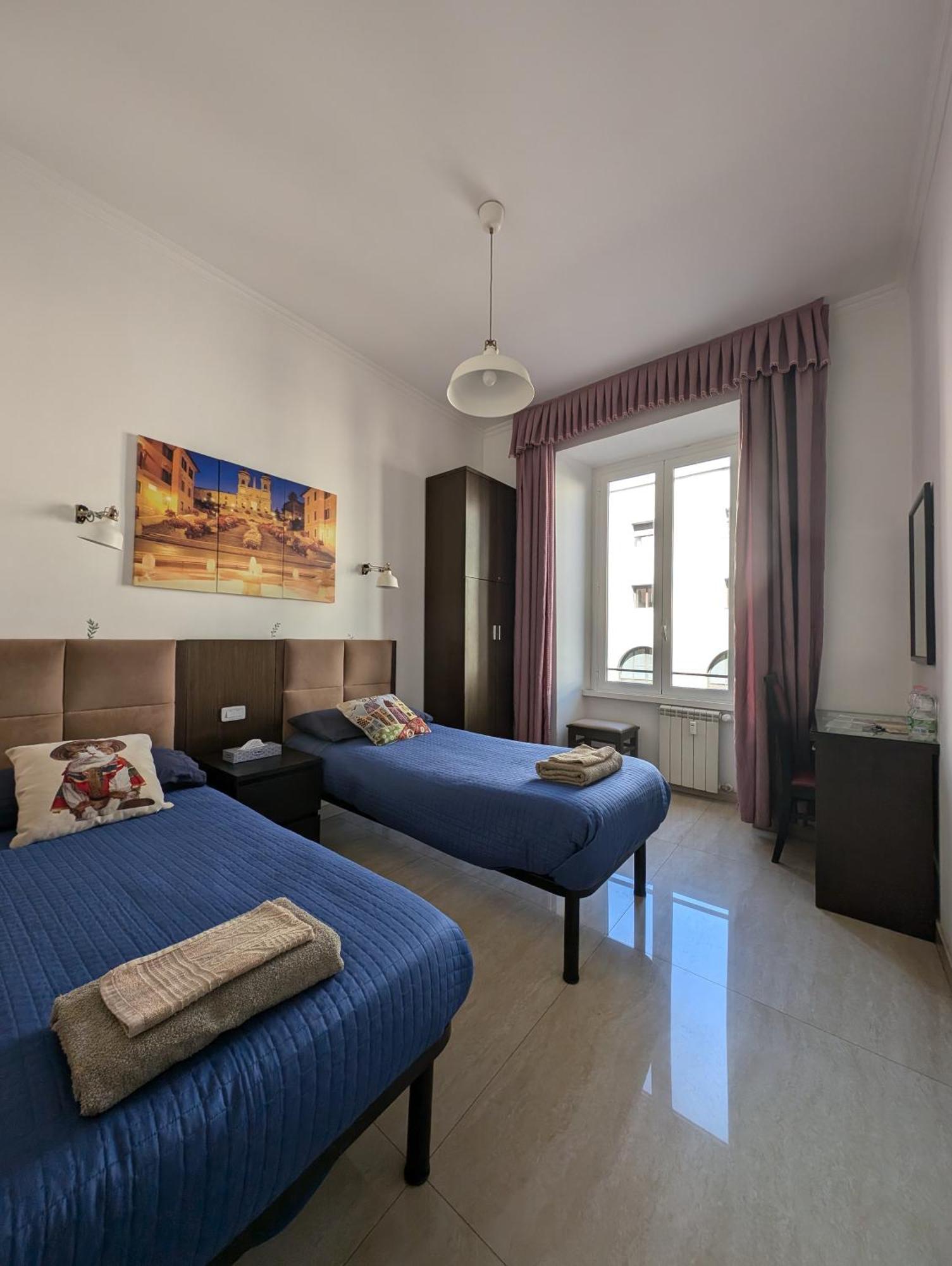 Roomz Romestay *